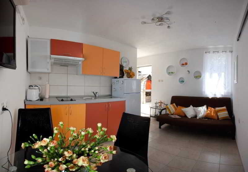 Apartment Alma Split Exterior photo