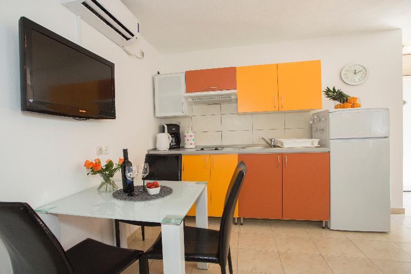 Apartment Alma Split Exterior photo